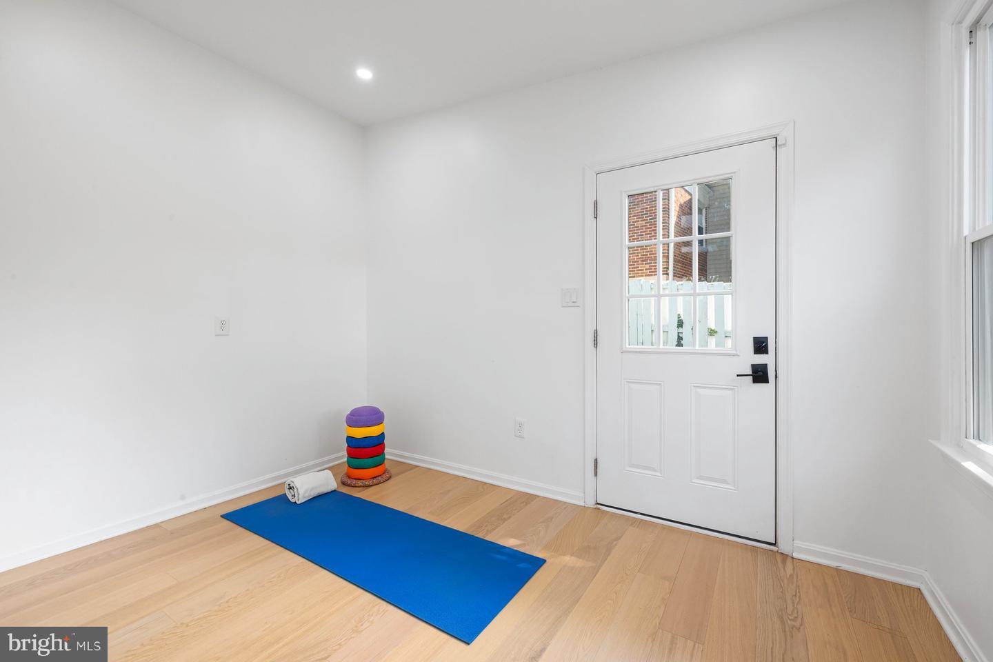 4100 Spruell Dr, Kensington, MD 20895 &mdash; Photo 20